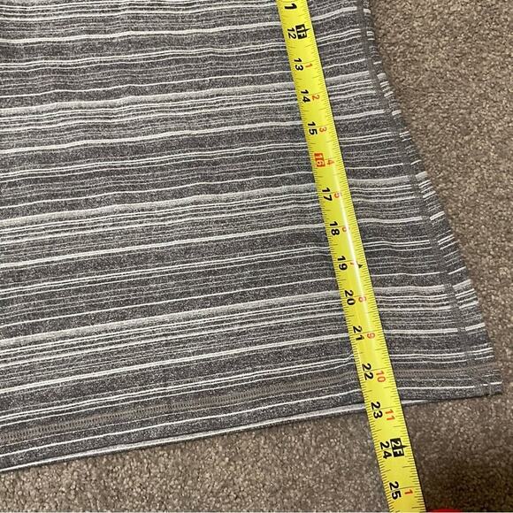 Lululemon Power Y tank Size 4 exercise top workout gray - Picture 10 of 11